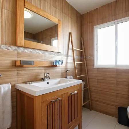 Beachside With Private Pool In